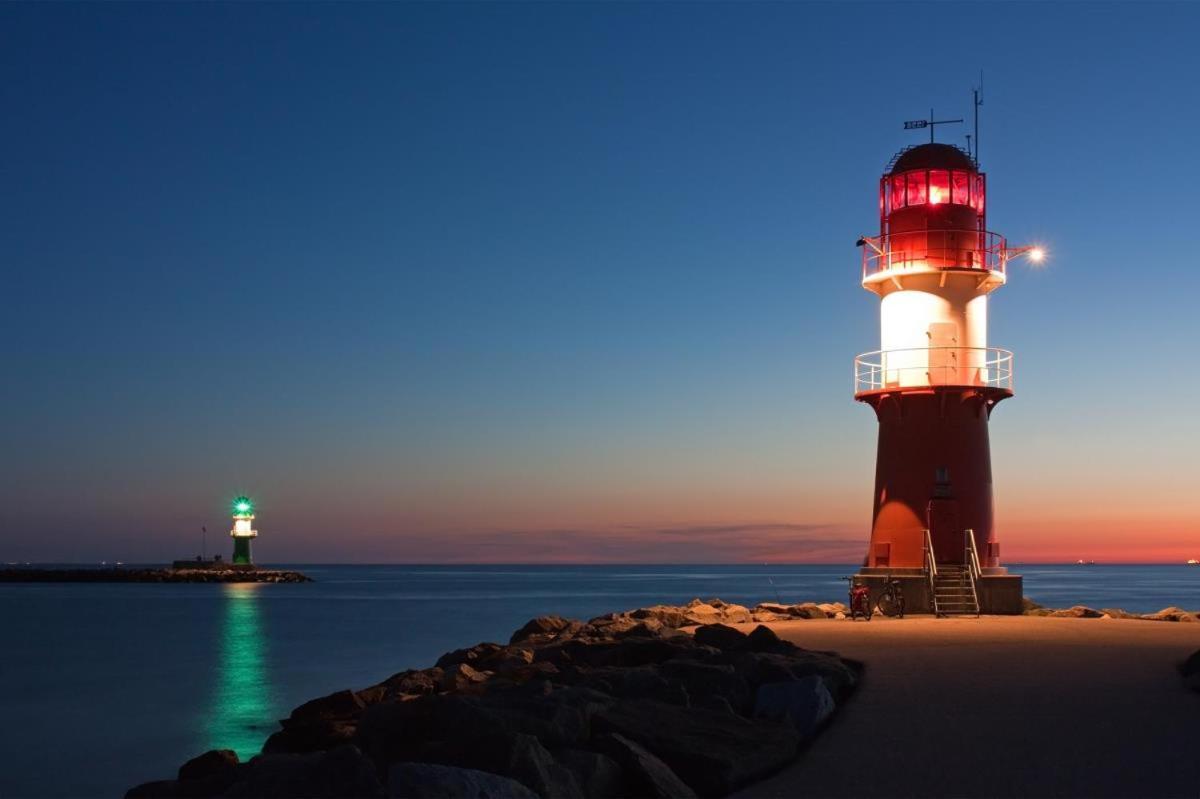 Ostseeblick, Direkt Am Alten Strom Росток Экстерьер фото